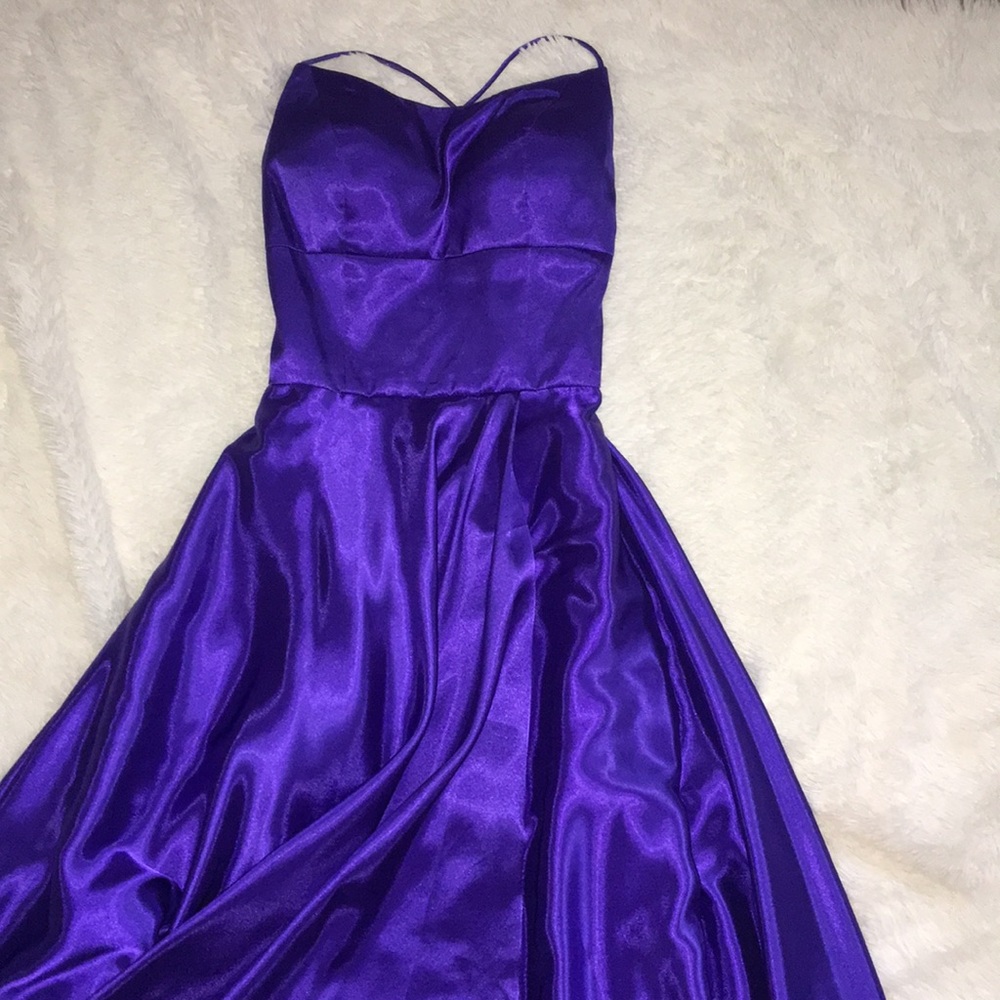 Additionally info about Sherri Hill prom dress